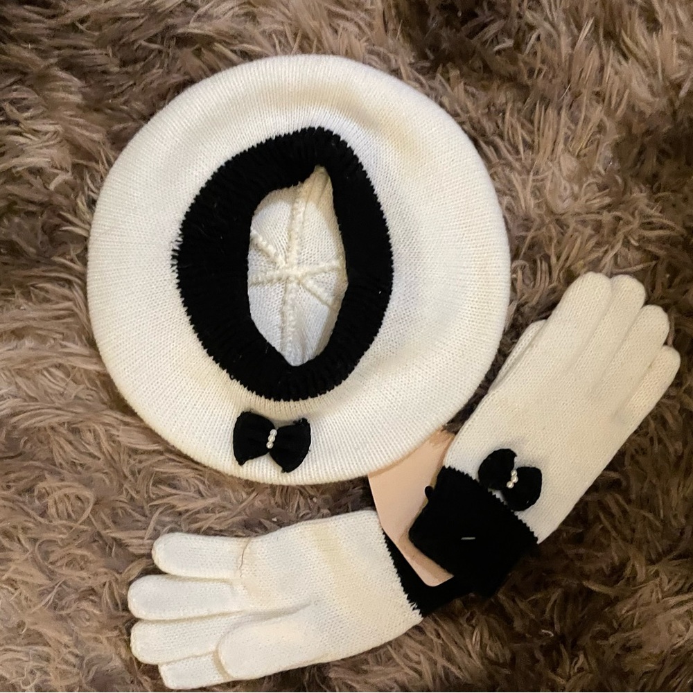 Vintage girl hat/gloves set